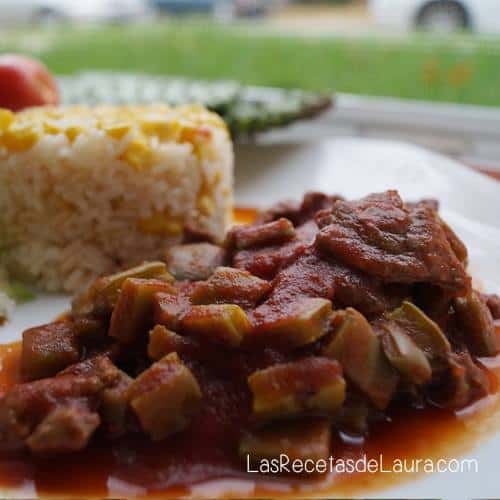 Carne con Nopales y Chile Colorado | Las Recetas de Laura