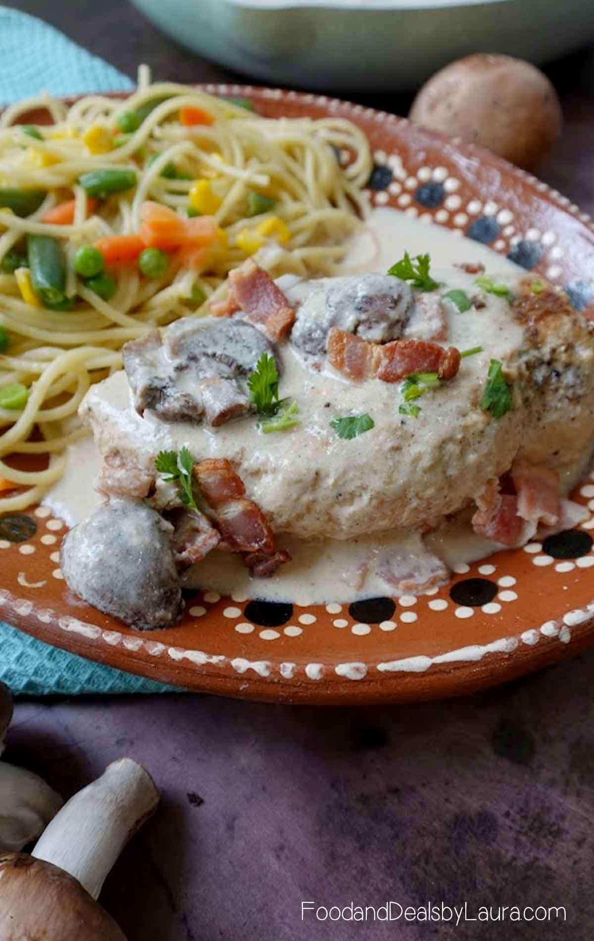 Pollo con champiñones