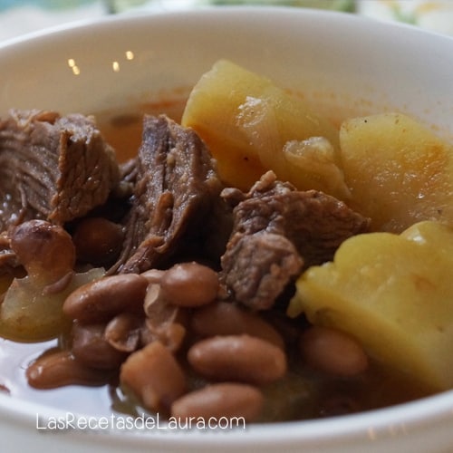 Caldo de res con frijoles - Las recetas de Laura