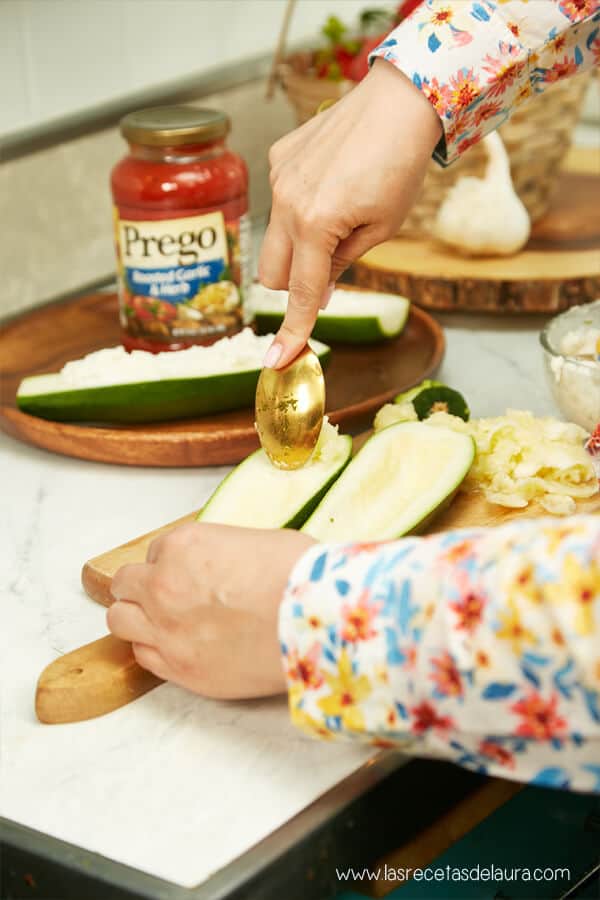 stuffed zucchinis with cheese