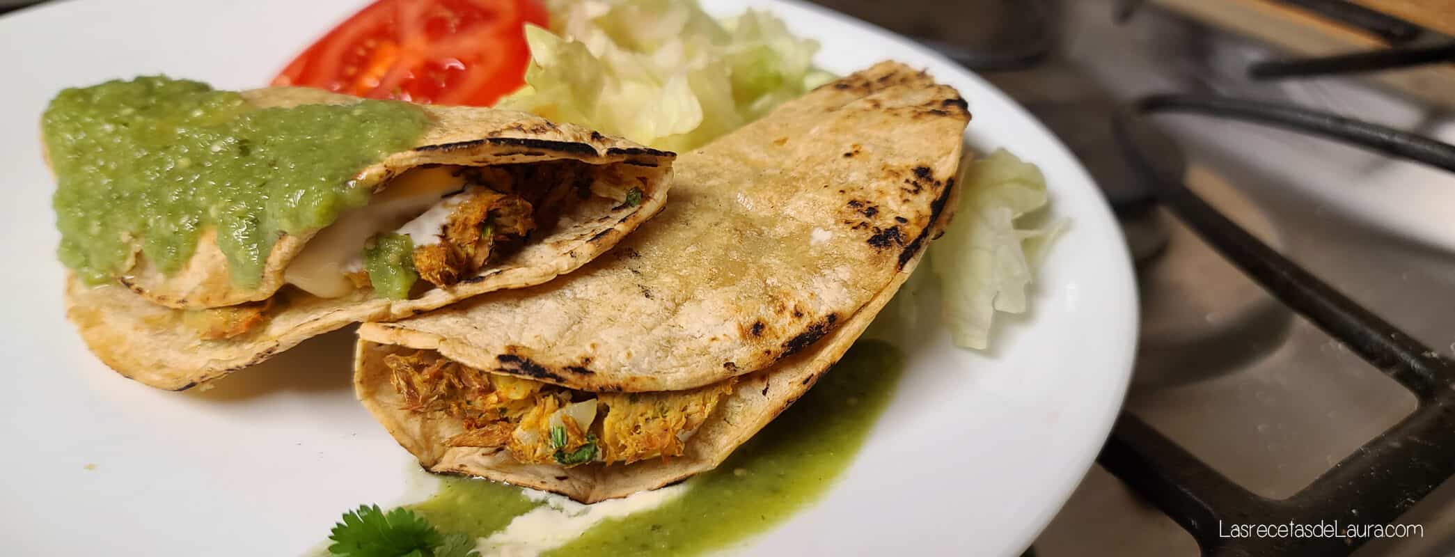 tacos dorados de atún