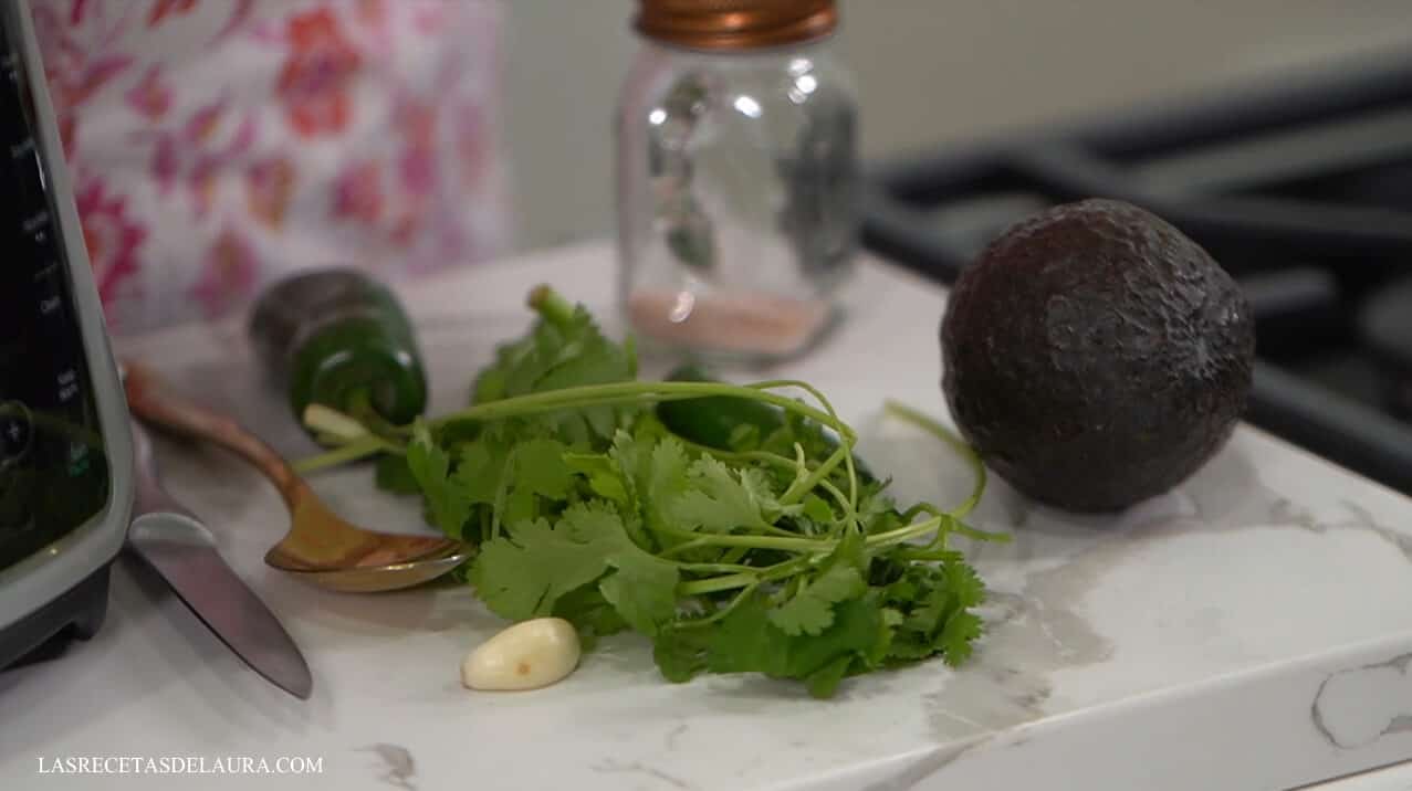 avocado salsa ingredients