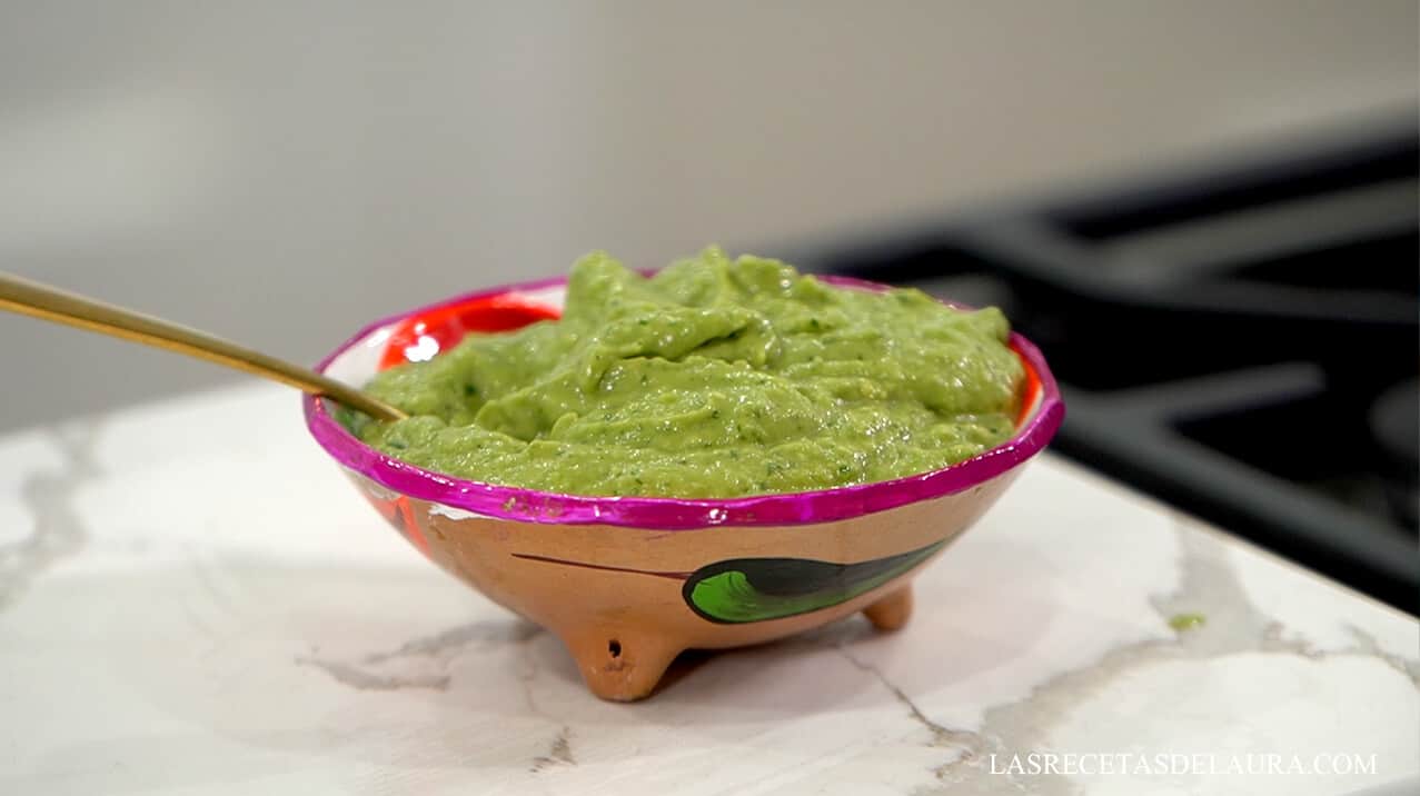 Mexican avocado salsa
