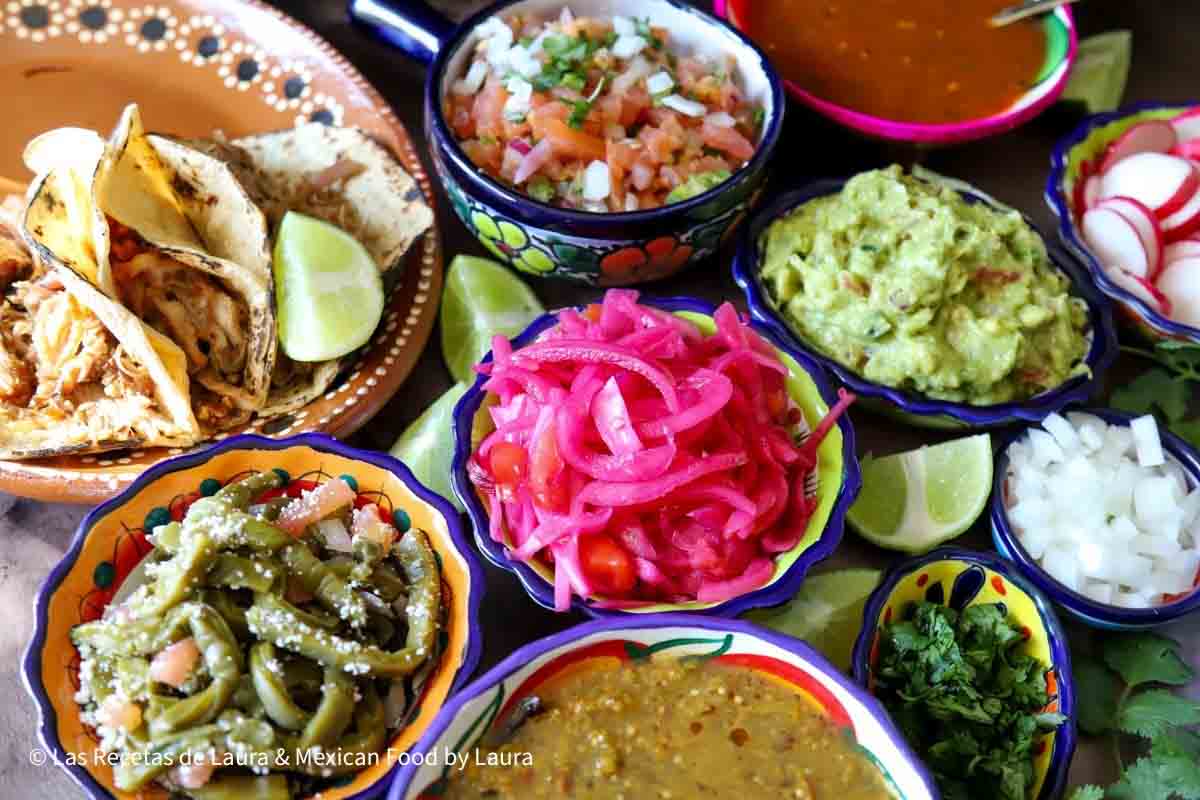 Mexican pickled onions for taco topping