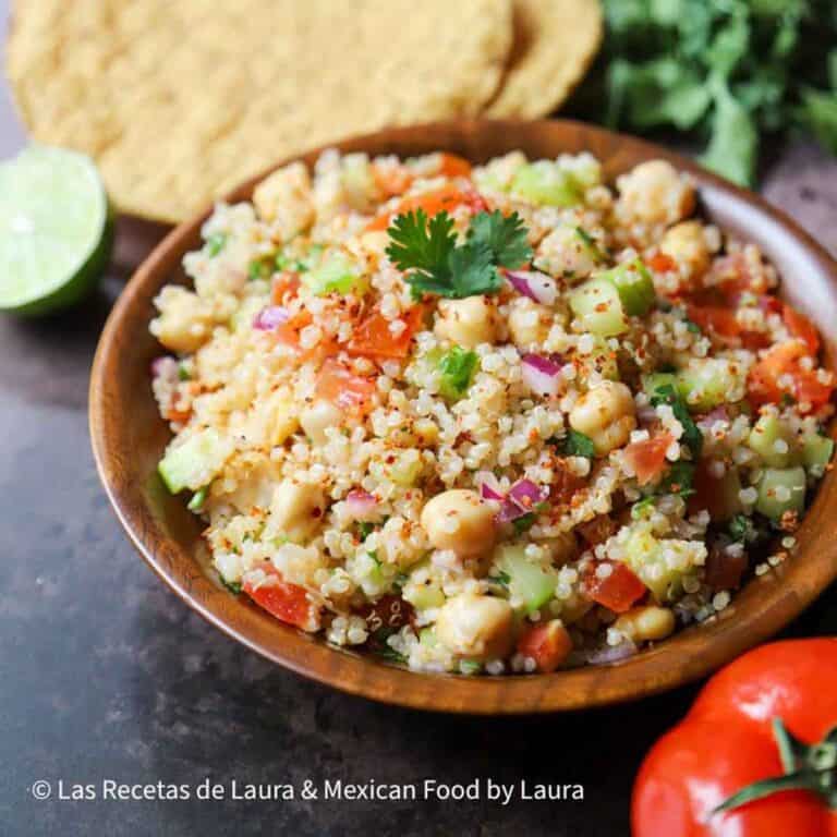 Deliciosa Ensalada de Garbanzos y Quinoa