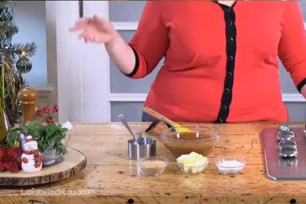 tazones con ingredientes para receta de gravy