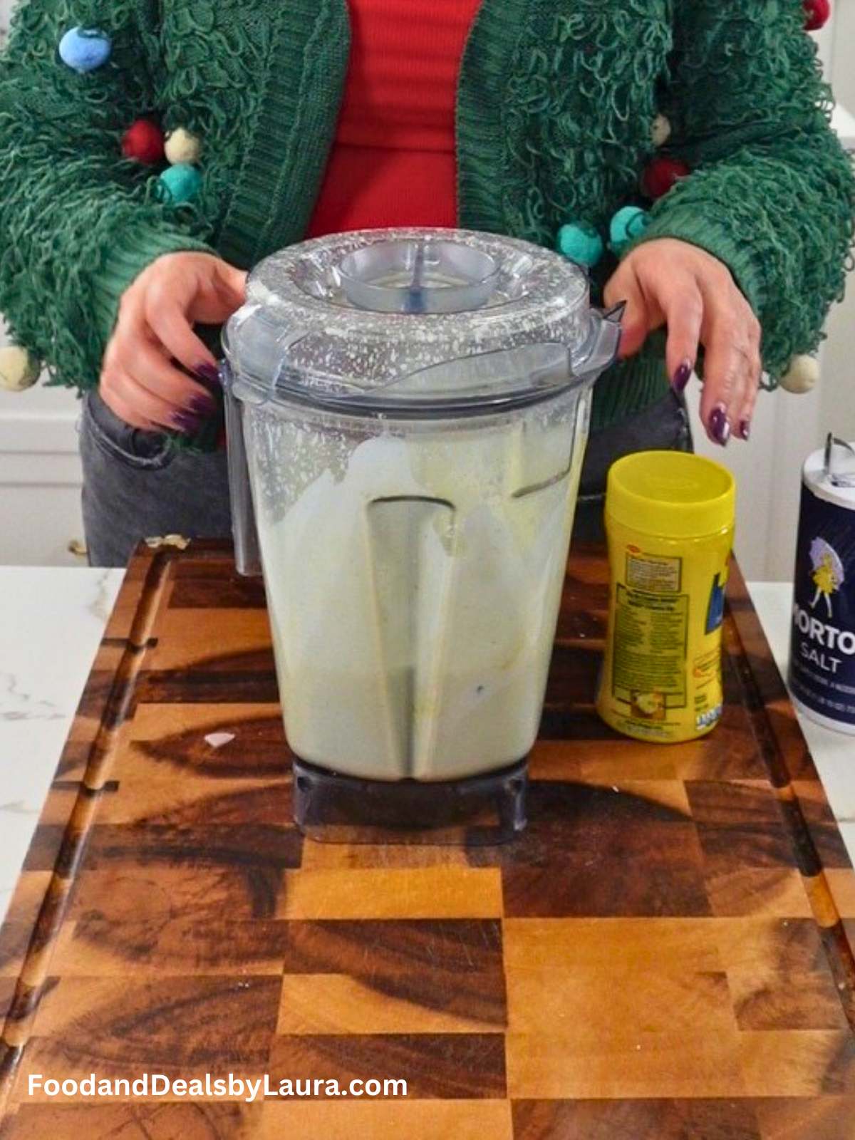 licuadora con ingredientes mezclado
