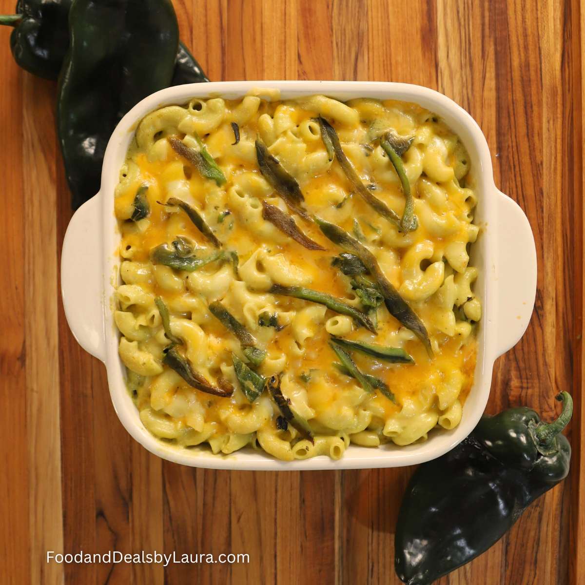 pasta de coditos en crema de chile poblano