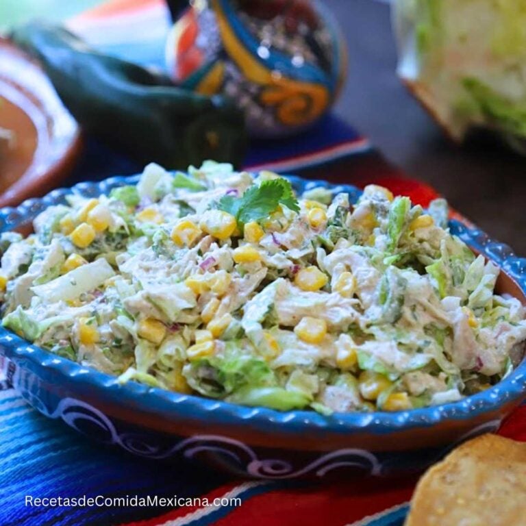 Ensalada de pollo con elote